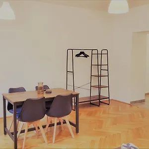 real-living-apartments-1160.vienna-besthotels.com/
